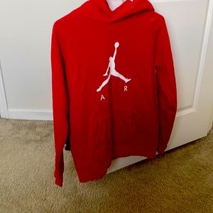 Boys Jordan Sweat shirt in excellent condition
